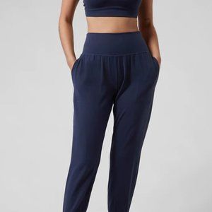 Athleta Salutation Jogger Powervita, Navy